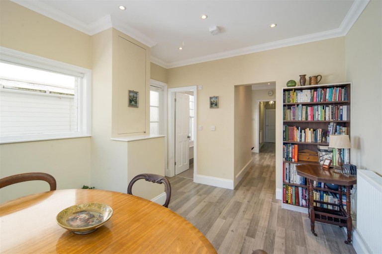 Images for Seafield Road, Seaview