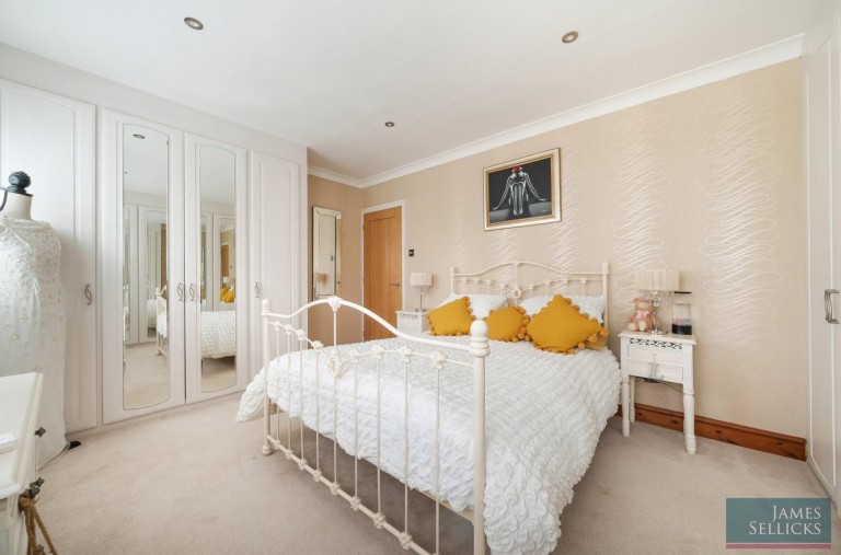 Images for The Woodlands, Market Harborough