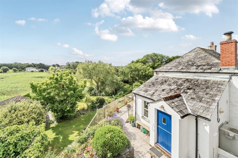 Click the photo for more details of Chapel Amble