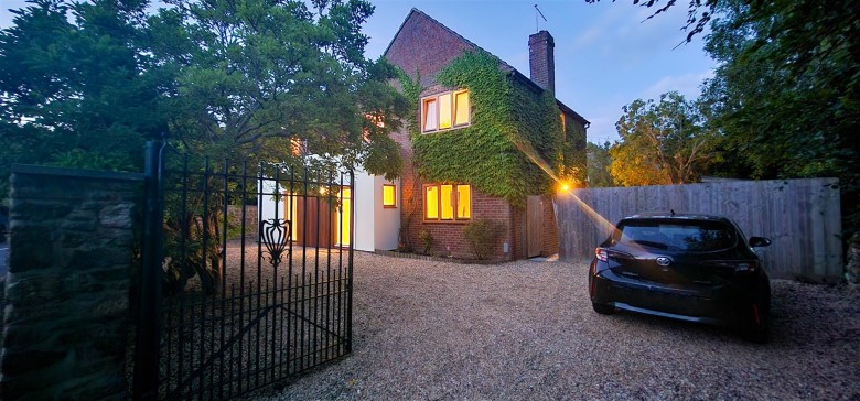 Click the photo for more details of Bliss Lane, Flore, Northampton, NN7