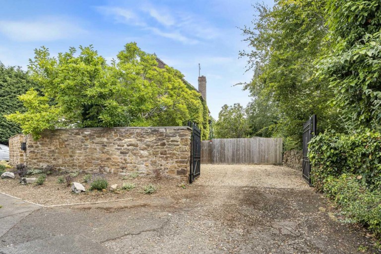 Images for Bliss Lane, Flore, Northampton, NN7