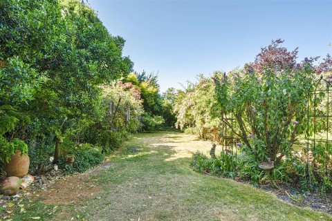 Click the photo for more details of Dag Lane, Lullington, DE12