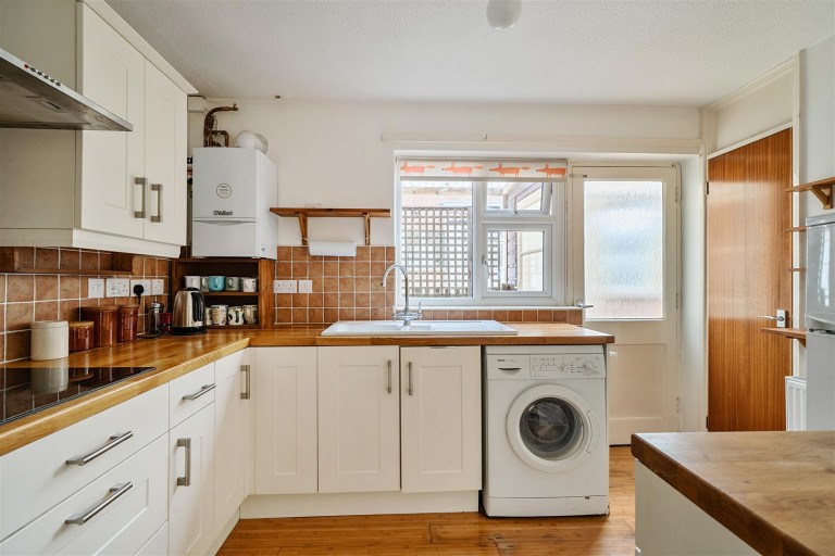 Images for Fosseway Close, Axminster