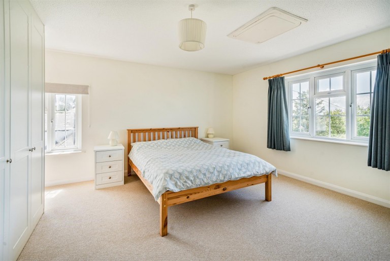 Images for Eastleigh, Bideford