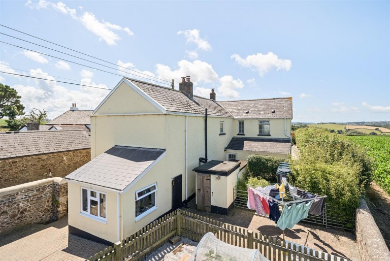 Images for Eastleigh, Bideford