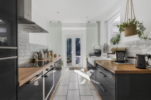 Click the photo for more details of Cyprus Road, Cambridge