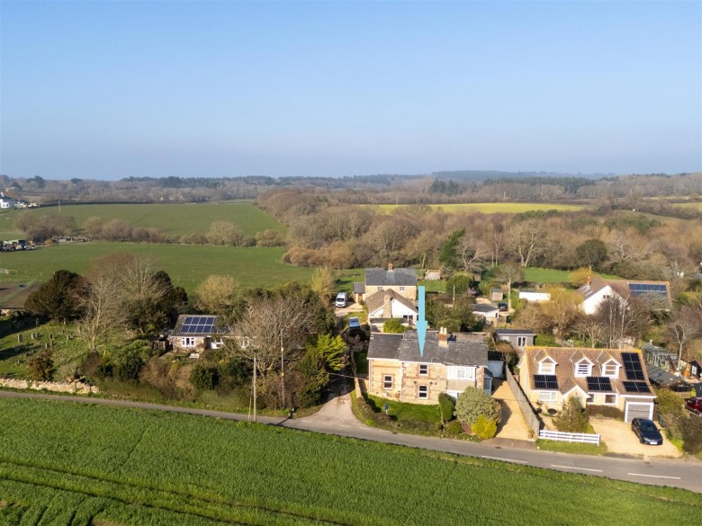 Click the photo for more details of Thorley, Isle of Wight