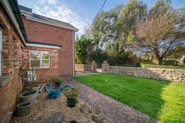 Images for Thorley, Isle of Wight