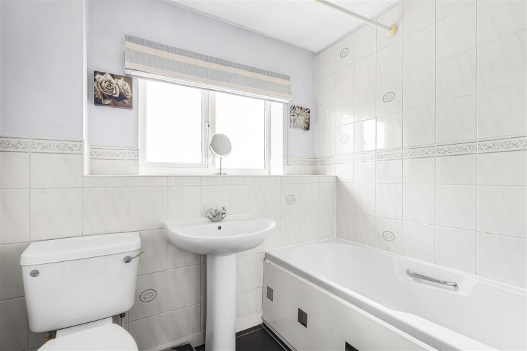 Images for Brook Lane, Towcester, NN12