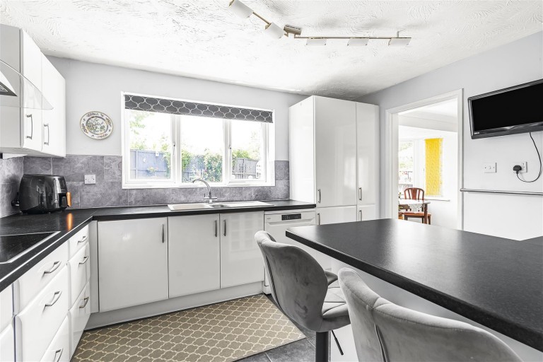 Images for Brook Lane, Towcester, NN12