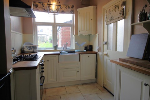 Click the photo for more details of Beech Avenue, Abington, Northampton, NN3