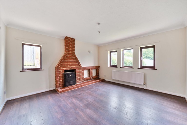 Images for Waterloo Road, Corfe Mullen, Wimborne