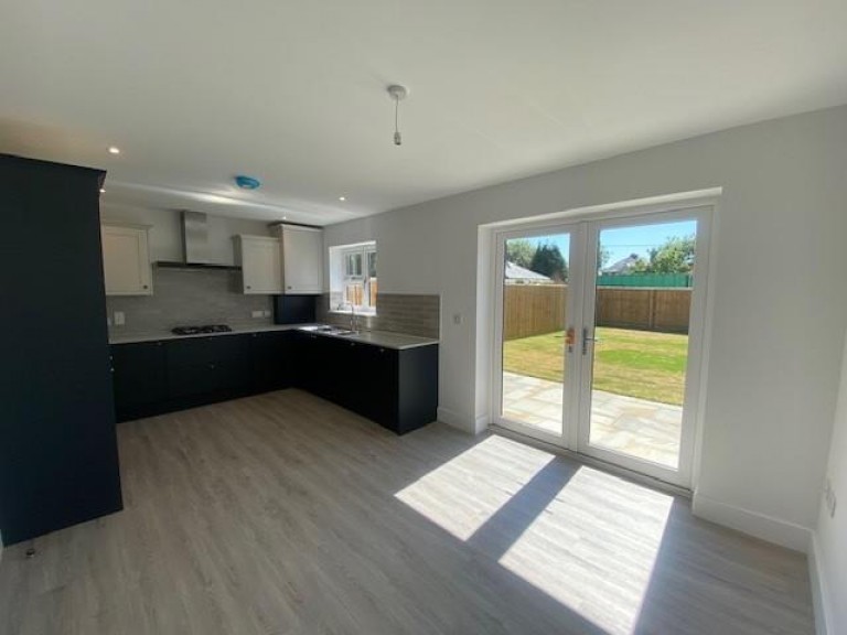 Images for Worsley Road, Gurnard
