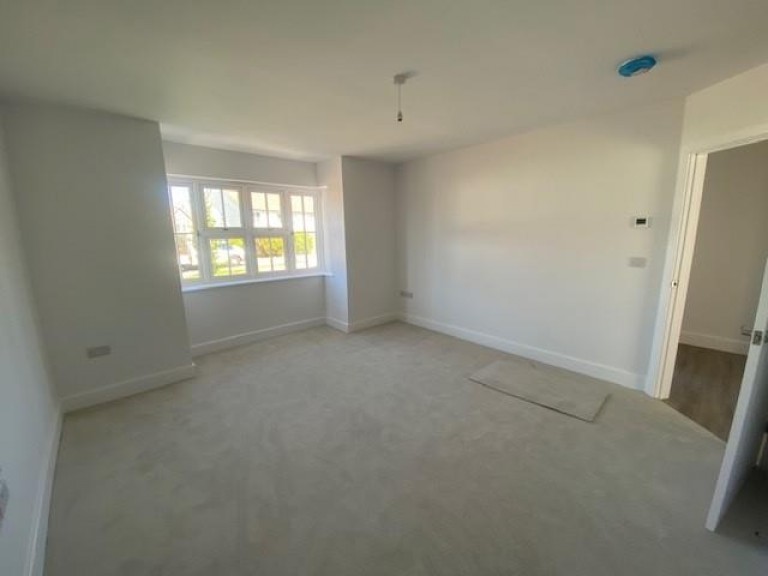 Images for Worsley Road, Gurnard