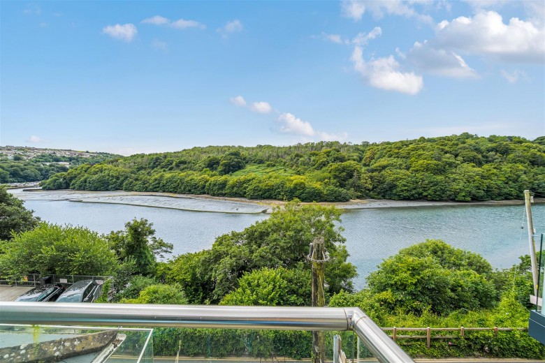 Click the photo for more details of Sandplace Road, Looe
