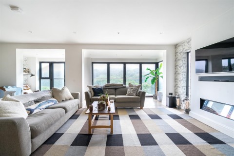 Click the photo for more details of Sandplace Road, Looe