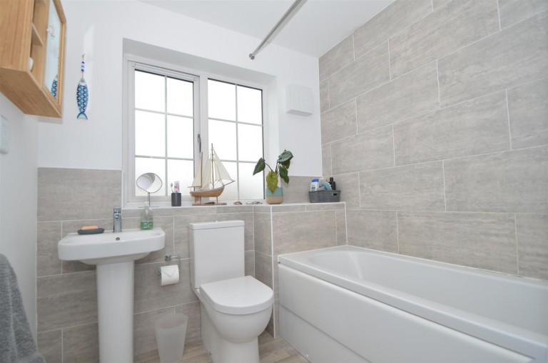 Images for Gray Avenue, Littleport