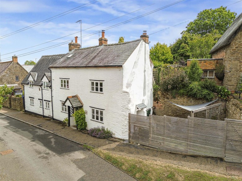 Click the photo for more details of Main Street, Badby, Daventry, NN11