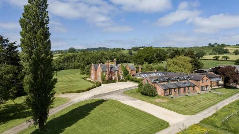 Click the photo for more details of Bettiscombe, Bridport