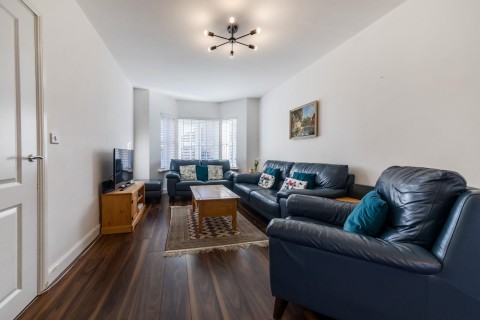 Click the photo for more details of Aspen Close, Great Glen, Leicestershire