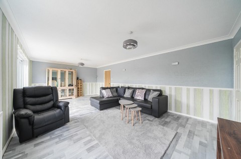 Click the photo for more details of Bow Fell, Rugby, CV21