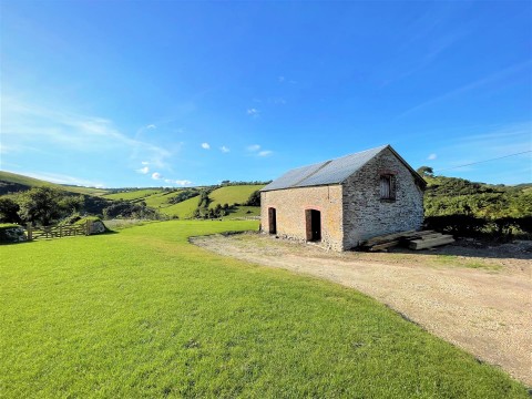Click the photo for more details of Bratton Fleming, Barnstaple