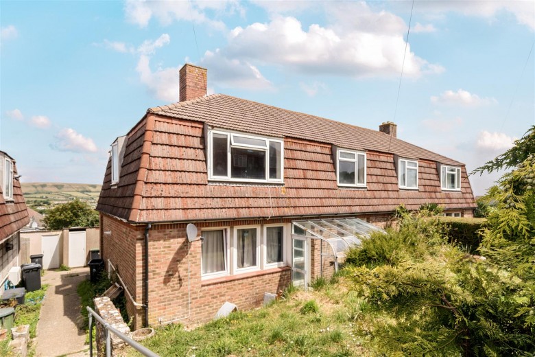 Click the photo for more details of Quarry Close, Swanage