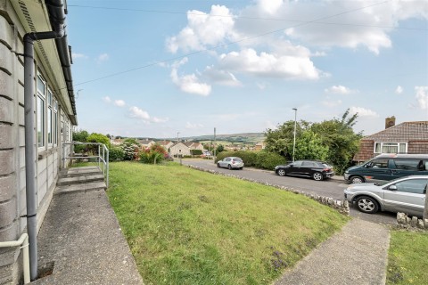 Click the photo for more details of Quarry Close, Swanage
