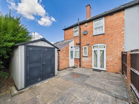 Click the photo for more details of Oakfield Road, Stoneygate, Leicester