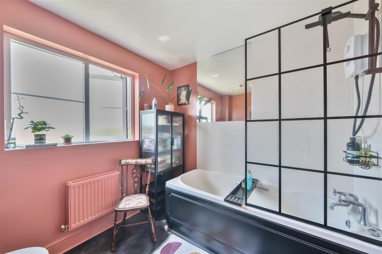 Images for Cox Road, Wellington