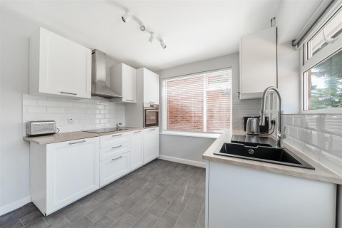 Click the photo for more details of Everest Road, Rugby