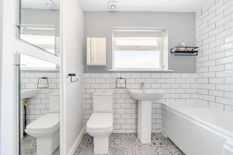 Images for Everest Road, Rugby
