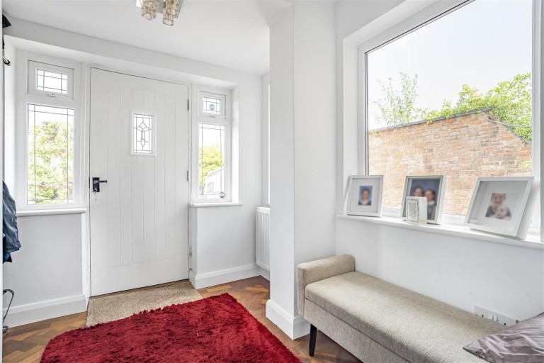 Images for Deans Row, Gayton, NN7