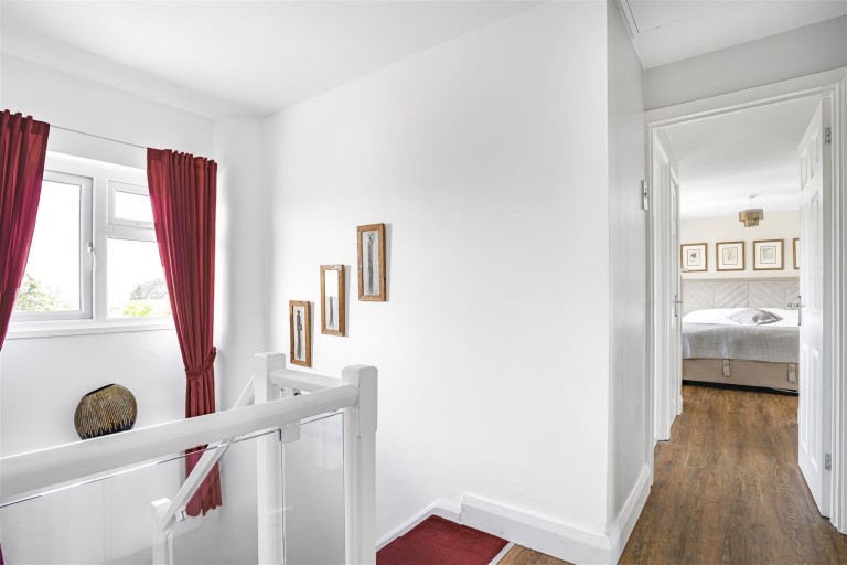 Images for Deans Row, Gayton, NN7
