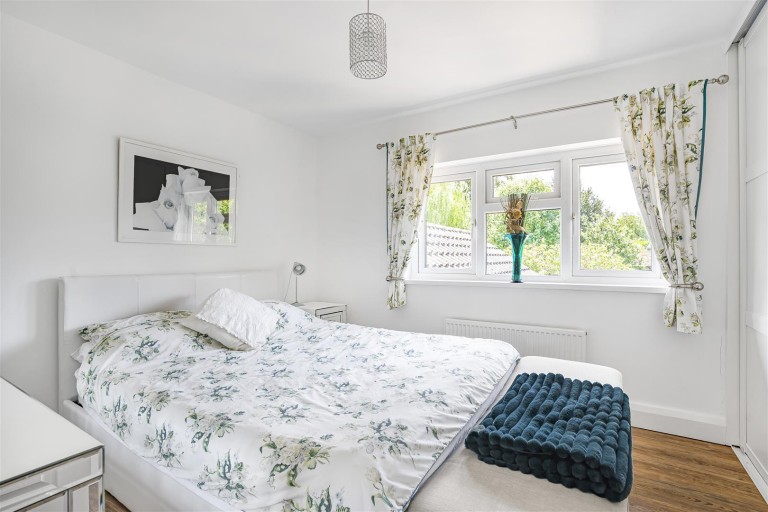 Images for Deans Row, Gayton, NN7