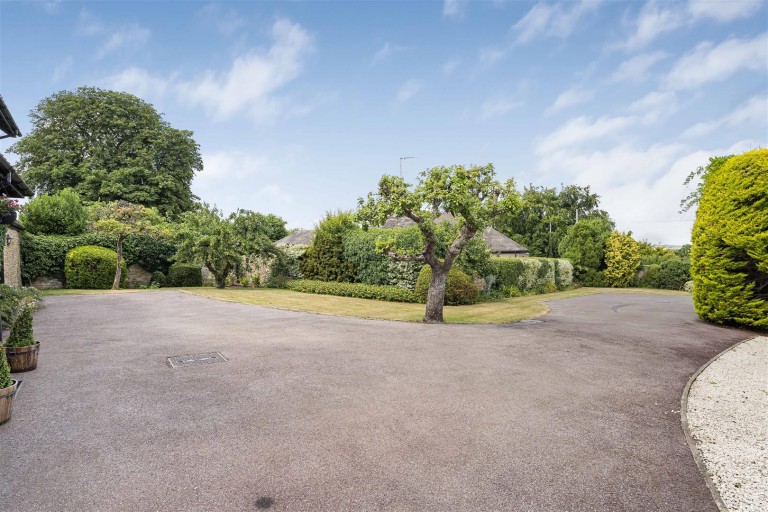 Images for Deans Row, Gayton, NN7