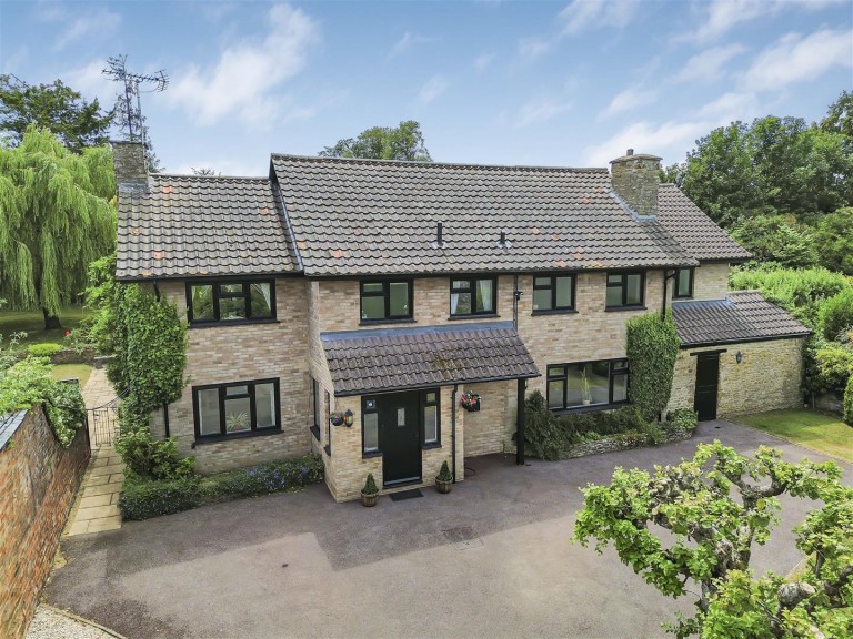 Images for Deans Row, Gayton, NN7