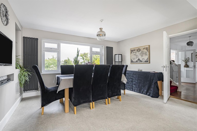 Images for Deans Row, Gayton, NN7