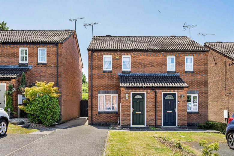 Click the photo for more details of Rye Hill Avenue, Lutterworth, LE17