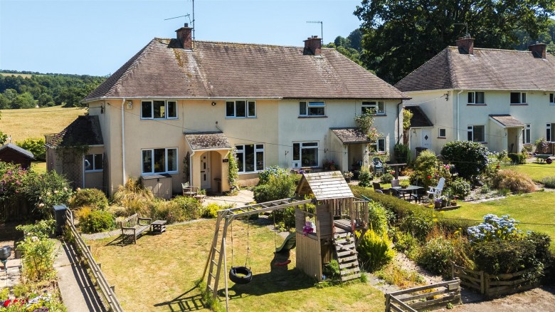 Click the photo for more details of Gittisham, Honiton