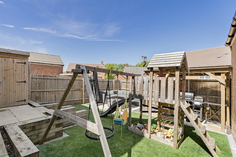 Images for Greenfield Avenue, Lutterworth, LE17