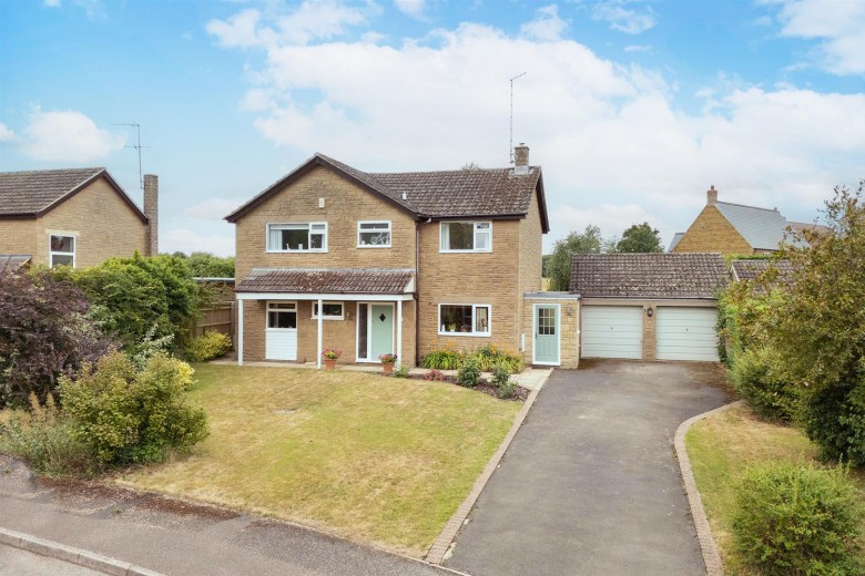 Click the photo for more details of Manitoba Way, Eydon, Daventry, NN11