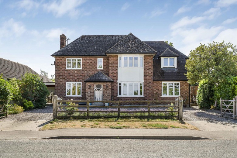Click the photo for more details of Fowlmere Road, Foxton