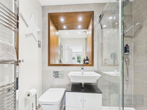 Click the photo for more details of Browns Meadow, Welford, Northamptonshire