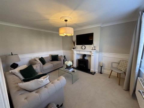Click the photo for more details of Havill Crescent, Bloxham, Banbury