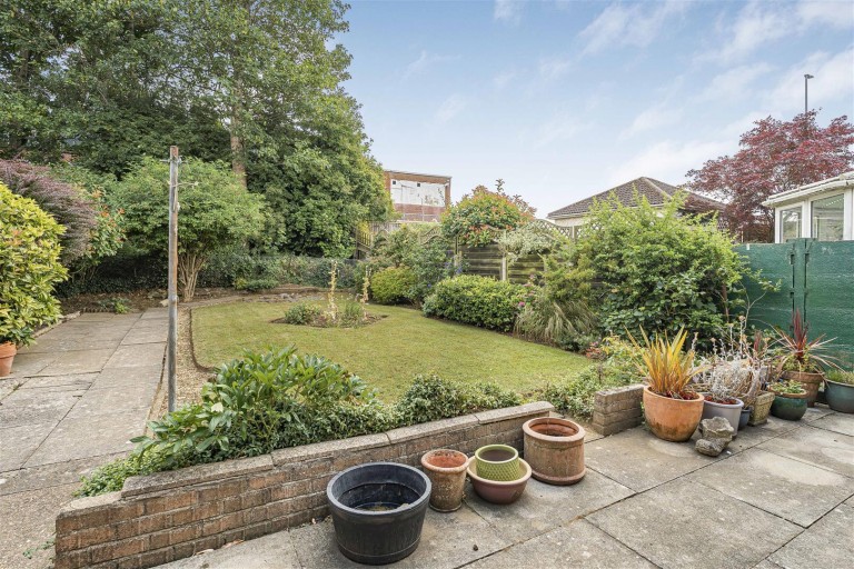 Images for Manor Road, Daventry, NN11