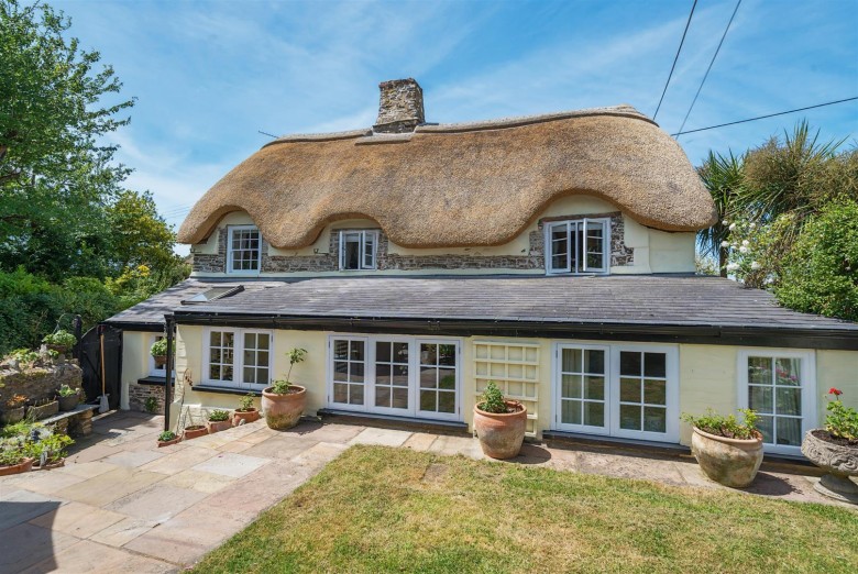 Click the photo for more details of Westleigh, near Instow