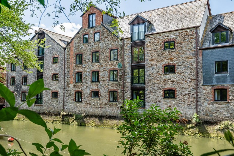 Click the photo for more details of The Plains, Totnes