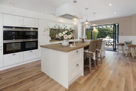 Click the photo for more details of 2 Longmeadow, Clyst St. Mary, Exeter