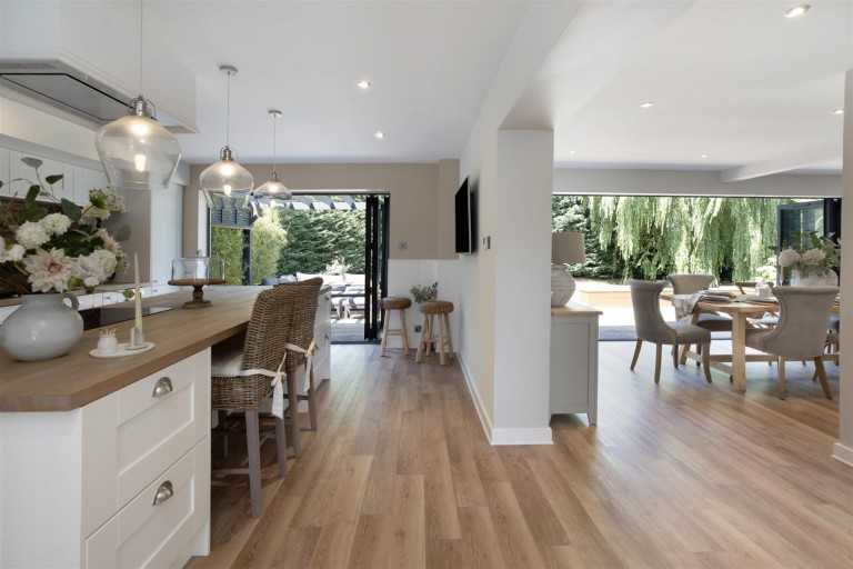 Images for 2 Longmeadow, Clyst St. Mary, Exeter